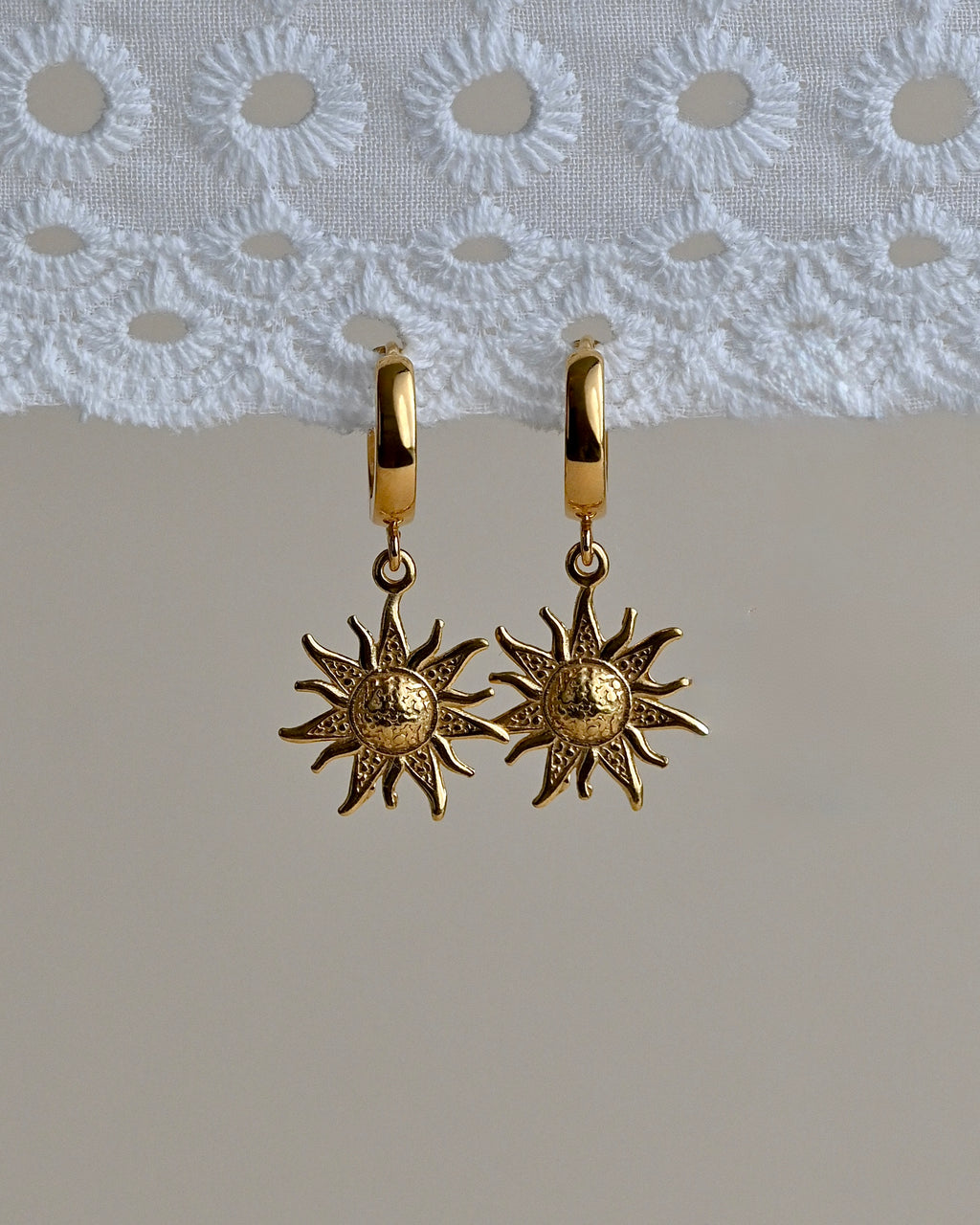 AINE sun earrings