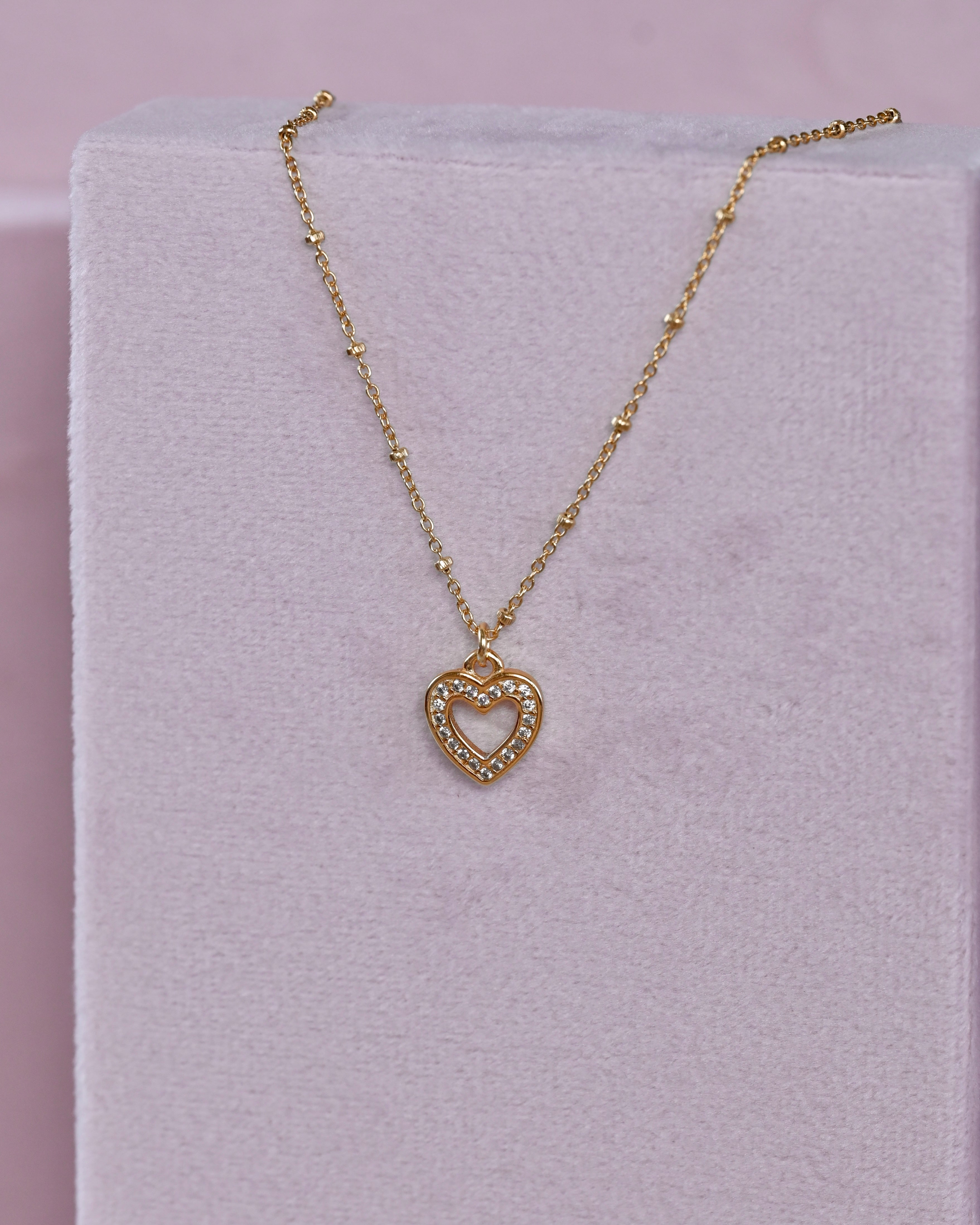 HESTIA Naszyjnik z serduszkiem z cyrkoniami