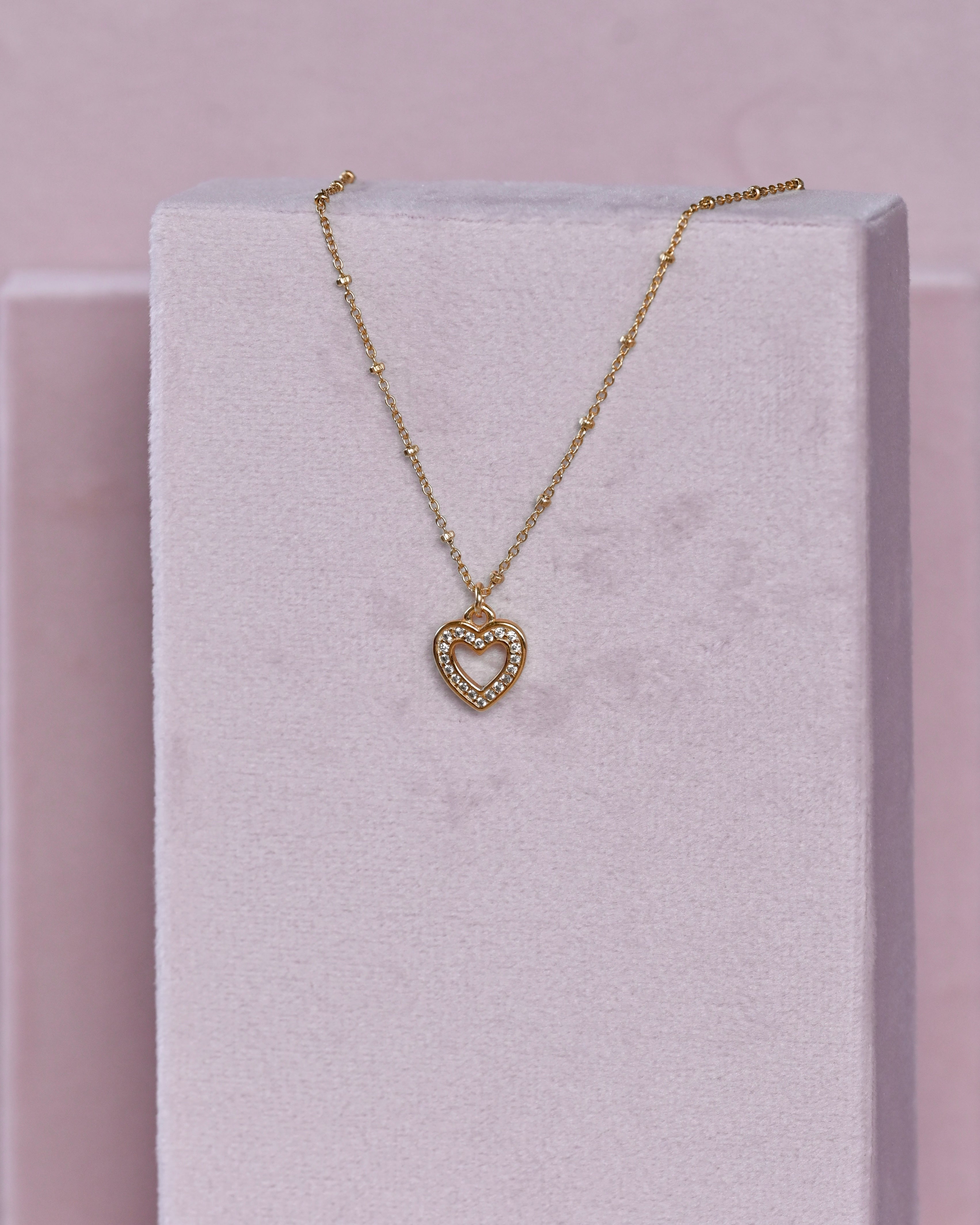 HESTIA Naszyjnik z serduszkiem z cyrkoniami