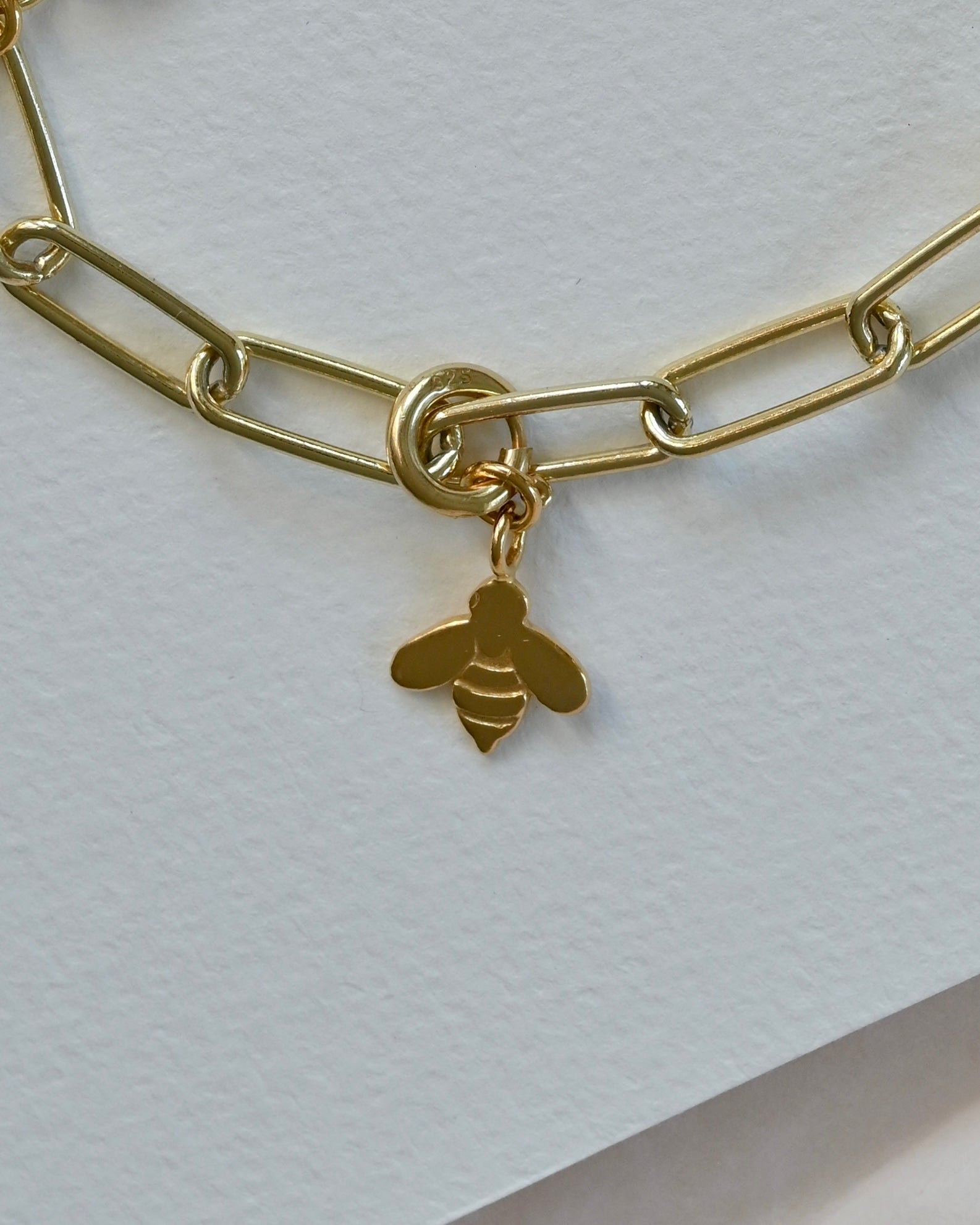 Pszczoła charms