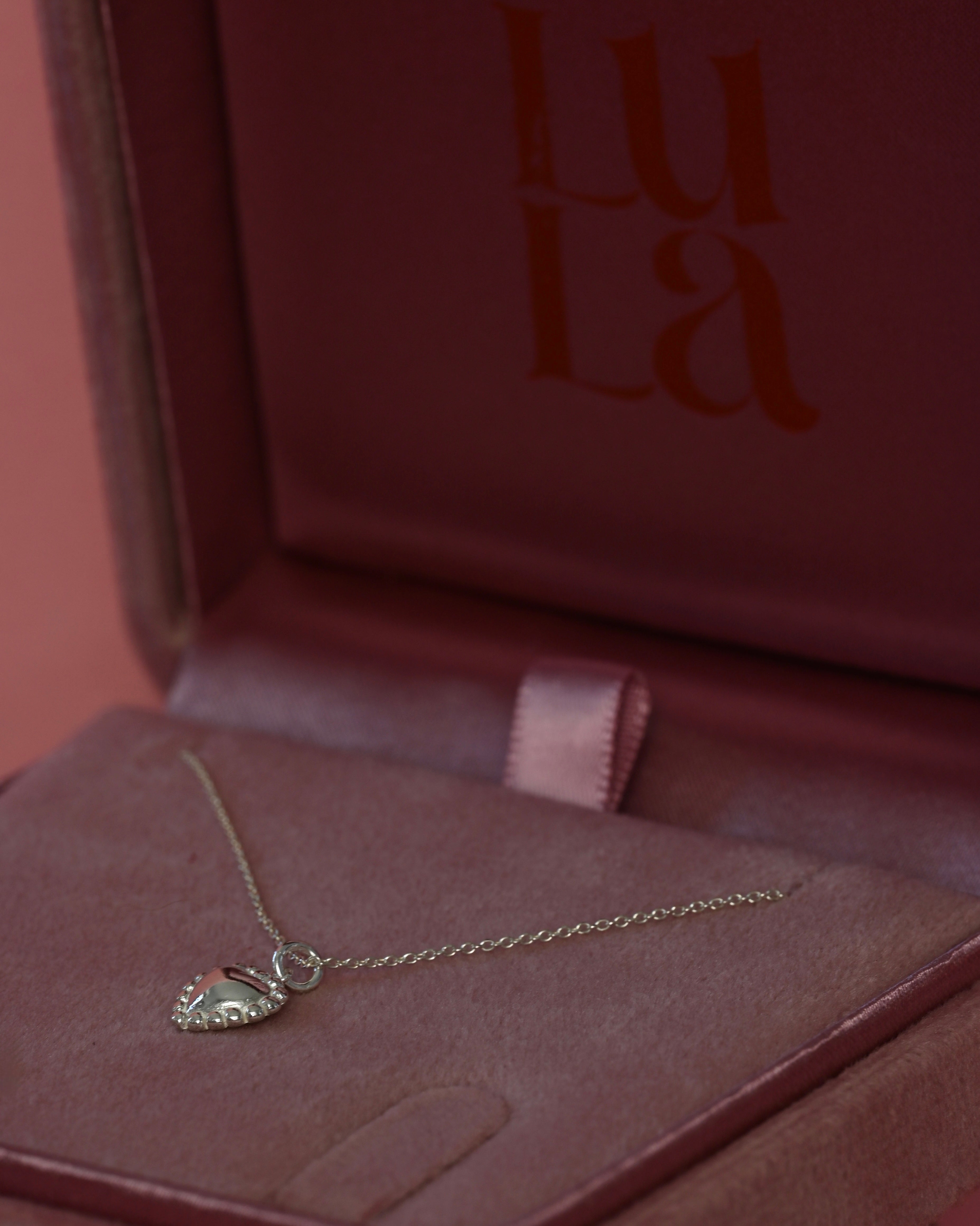 VESTA necklace with heart