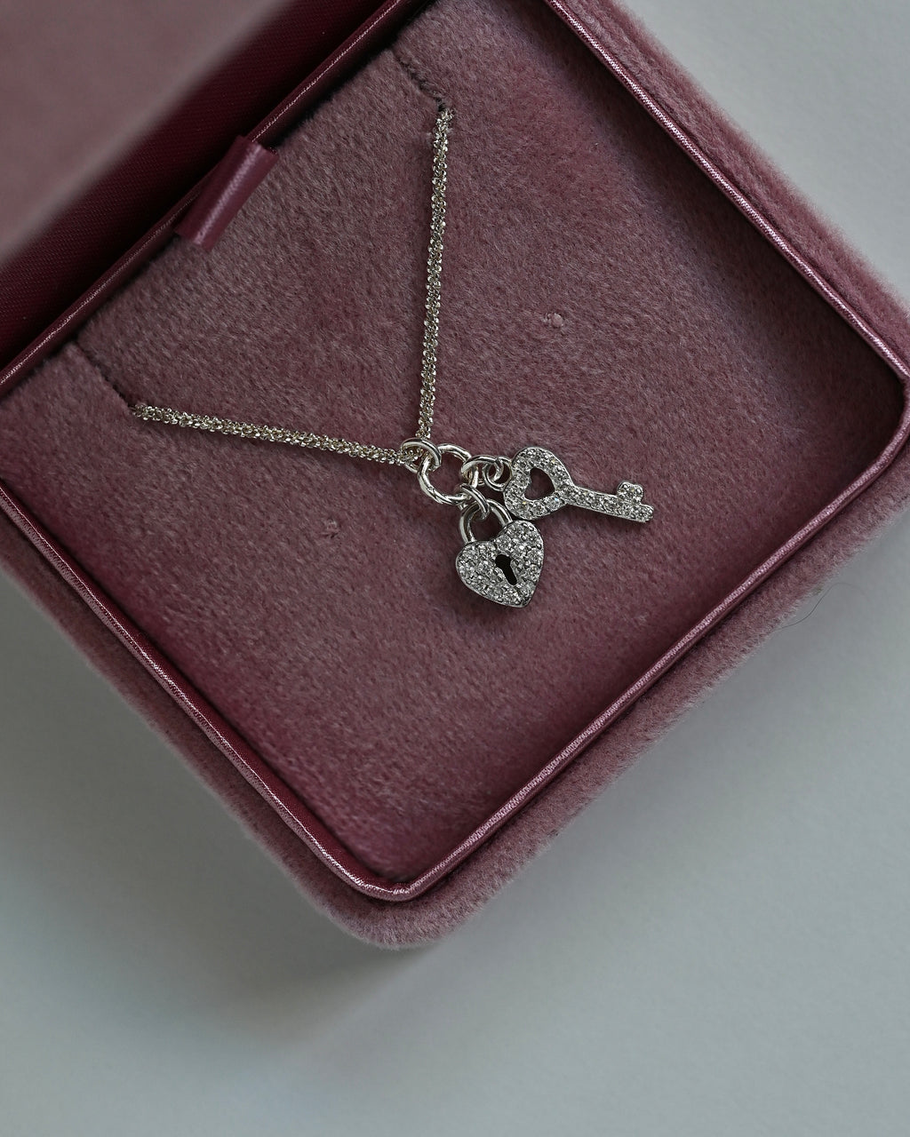 ZORIA Chain with Padlock and Key