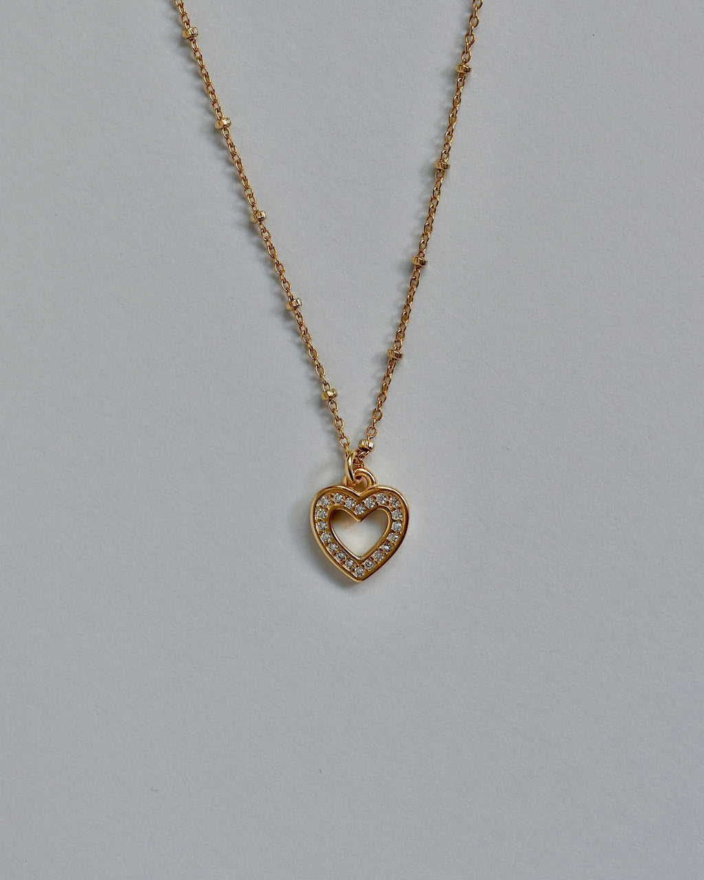 HESTIA Necklace with zircon heart