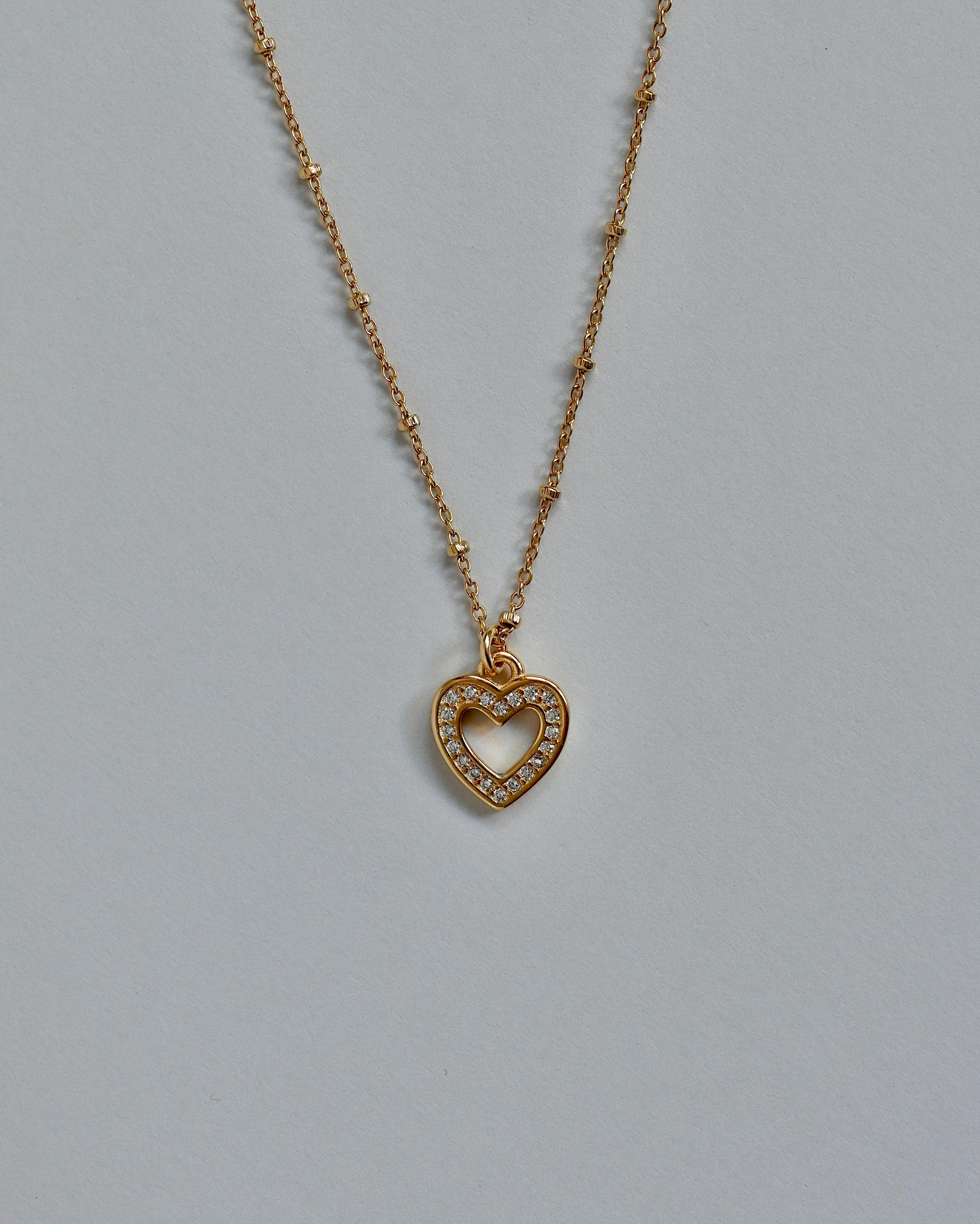 HESTIA Necklace with zircon heart