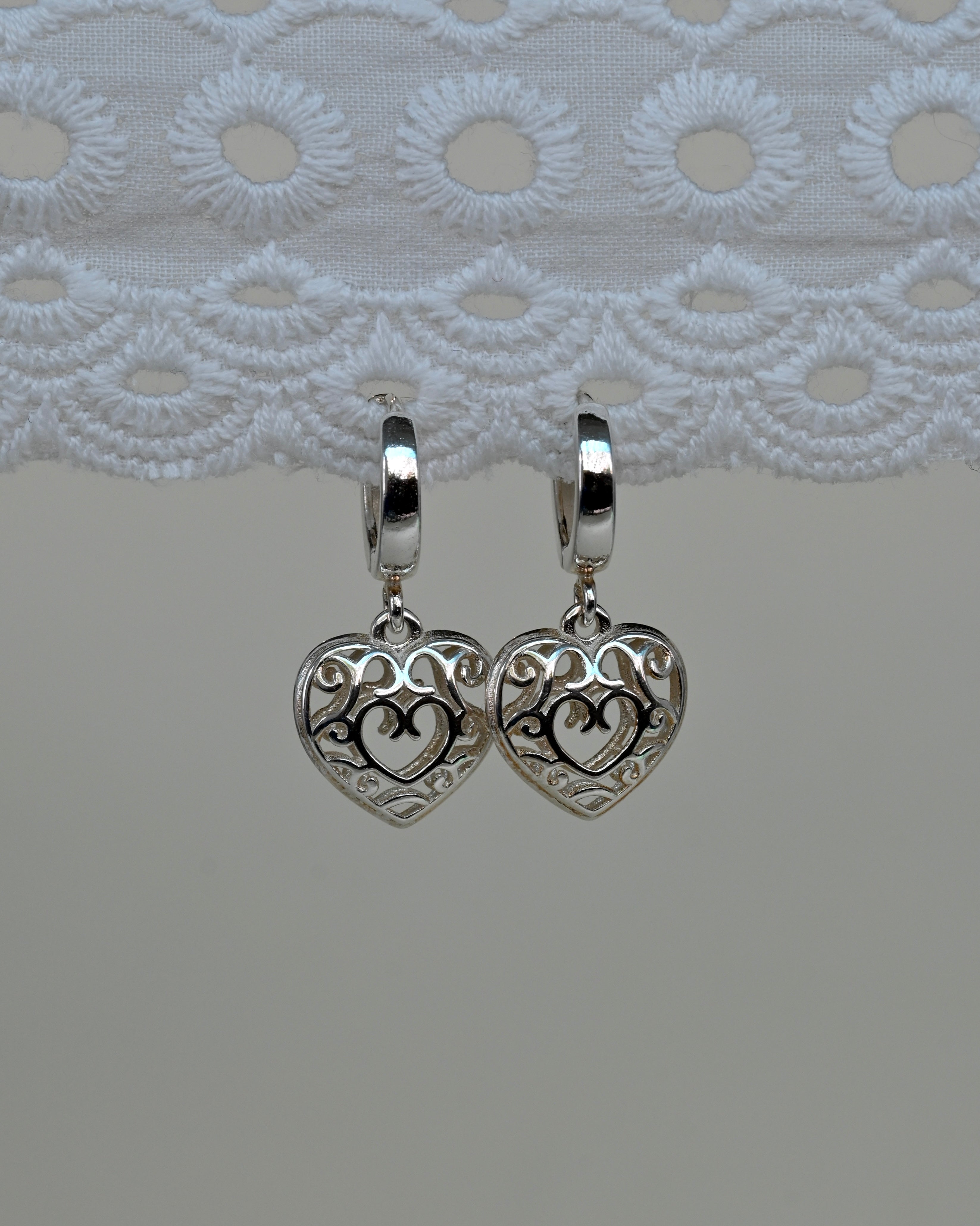 JULIET earrings with openwork hearts